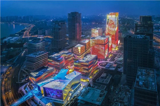 央視上海國際傳媒港亮化工程1-信達(dá)電通